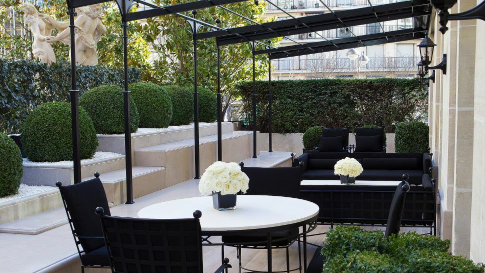 V Hotel & Suites Монктън Екстериор снимка